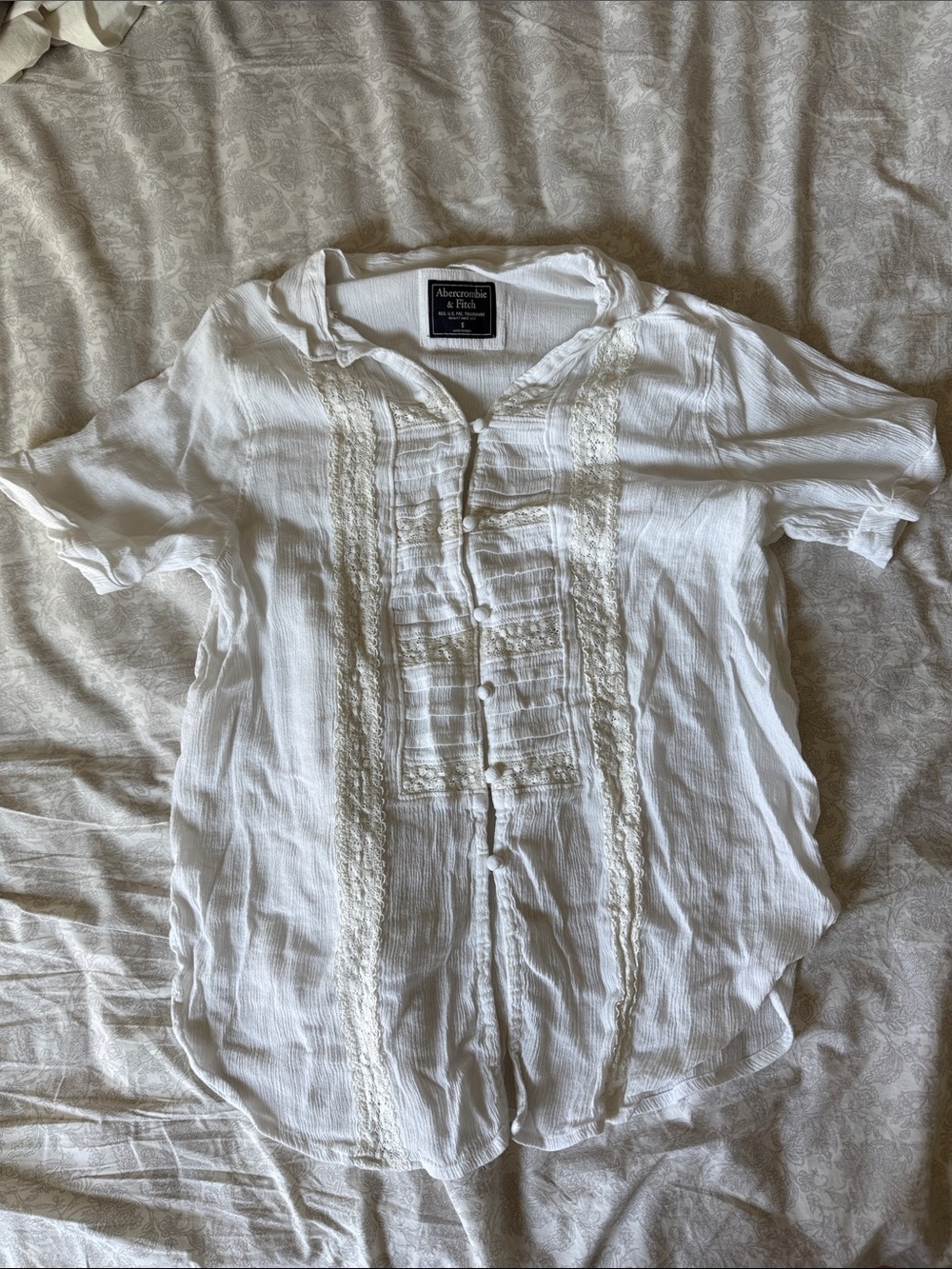 Abercrombie & Fitch White Button-Front Peasant Blouse